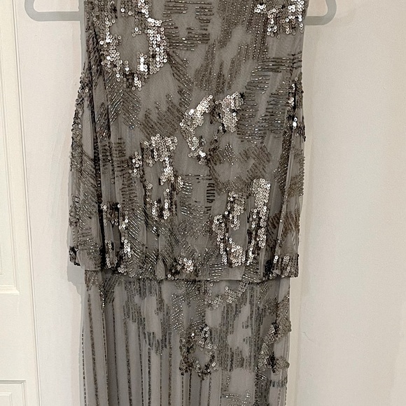 Marina sequin gown. Size 12 BUT FITS 8 - Picture 4 of 4